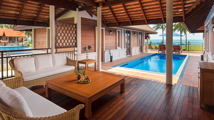 Beachfront Pool Villa